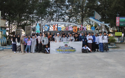 Ponpes Al-Manshur Adakan Ziarah Wali Jawa Tengah