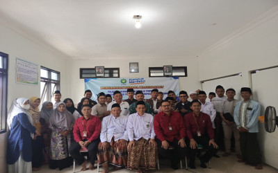 Pelatihan Kemandirihan Melalui Progam Santriprenuer Pondok Pesantren di Kabupaten Bojonegoro