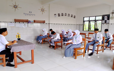 Ukur Kemampuan Siswa, MA Bilingual Miftahul Ulum Gelar Asasmen Sumatif Akhir Semester